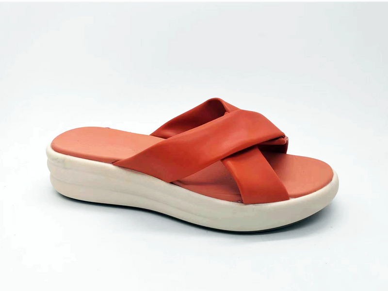 Orangefarbene modische, bequeme, lebhafte Damensandalen