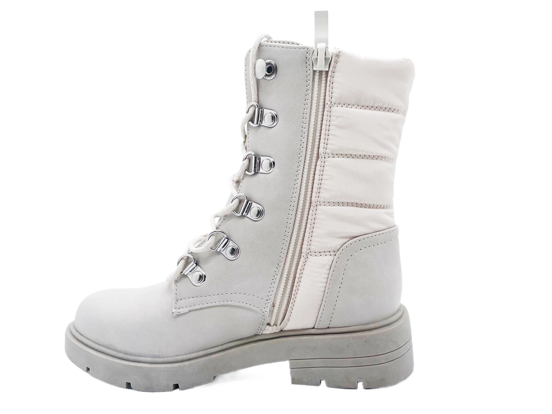 Lebendiger, jugendlicher, gemütlicher, faszinierender Mädchenstiefel